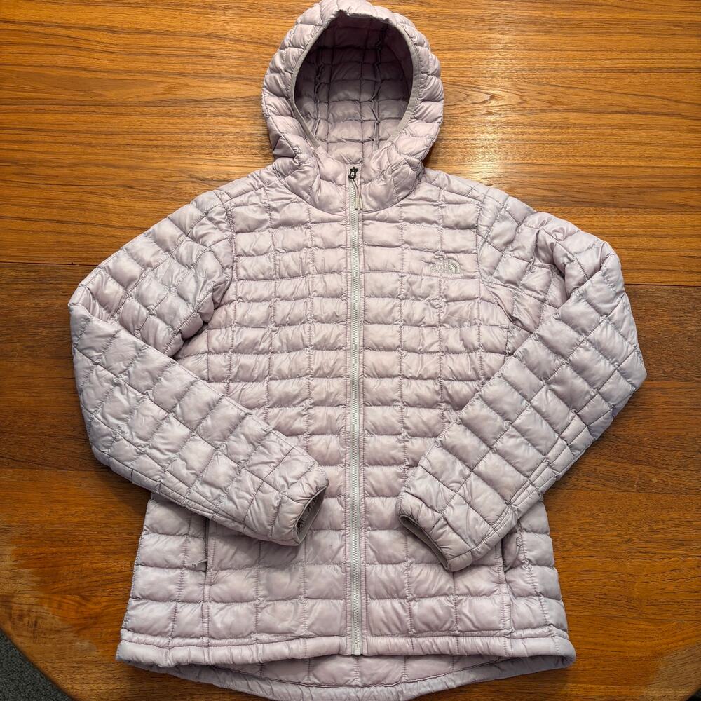 The North Face Women's Purple Puffer Jacket Size Small